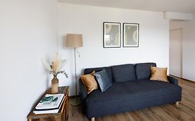 Brivibas Yard Apartment With Parking In City Center